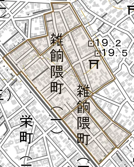 雑餉隈町とその周辺の地図。町の範囲を重ねている