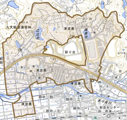 大字津波黒とその周辺の地図。町の範囲を重ねている