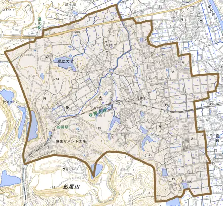 大字弓削田とその周辺の地図。町の範囲を重ねている