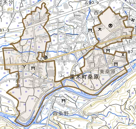 黒木町桑原とその周辺の地図。町の範囲を重ねている