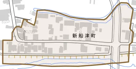 新船津町とその周辺の地図。町の範囲を重ねている
