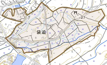 大字袋迫とその周辺の地図。町の範囲を重ねている