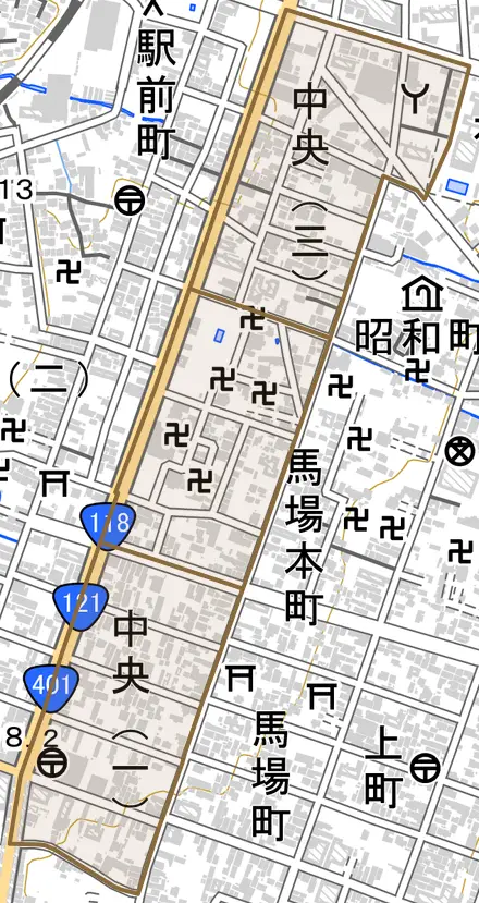 中央とその周辺の地図。町の範囲を重ねている