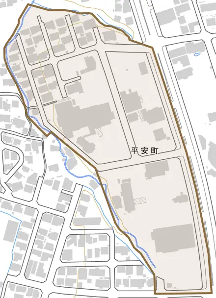 平安町とその周辺の地図。町の範囲を重ねている