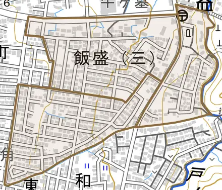 飯盛とその周辺の地図。町の範囲を重ねている