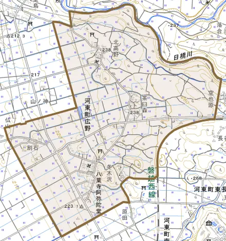 河東町広野とその周辺の地図。町の範囲を重ねている