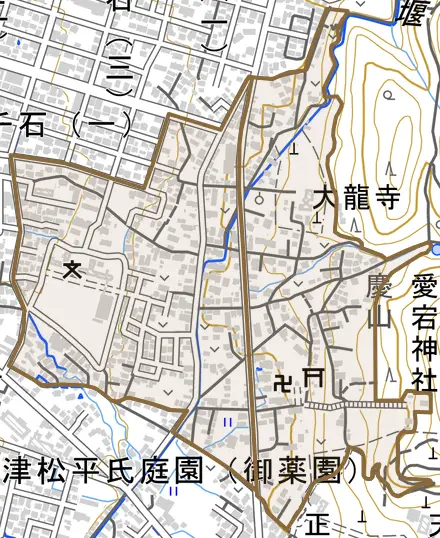 慶山とその周辺の地図。町の範囲を重ねている