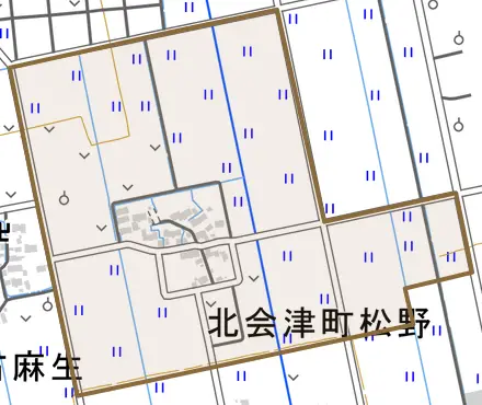 北会津町松野とその周辺の地図。町の範囲を重ねている