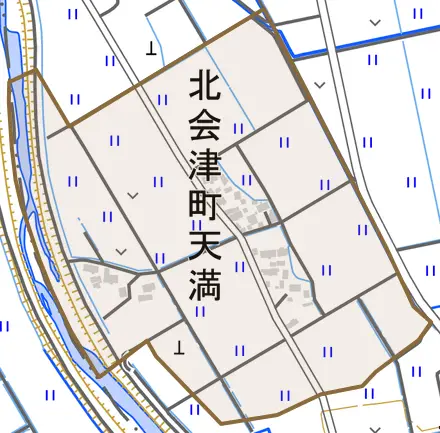 北会津町天満とその周辺の地図。町の範囲を重ねている