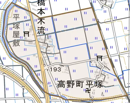高野町平塚とその周辺の地図。町の範囲を重ねている