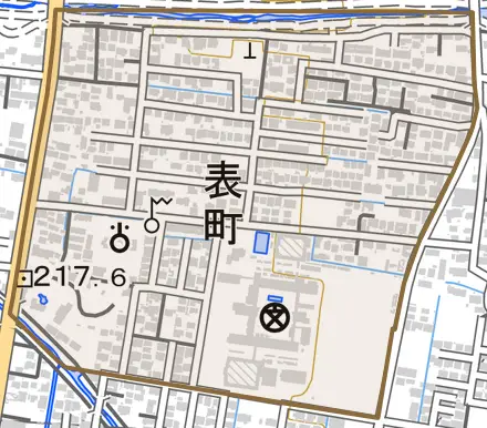 表町とその周辺の地図。町の範囲を重ねている