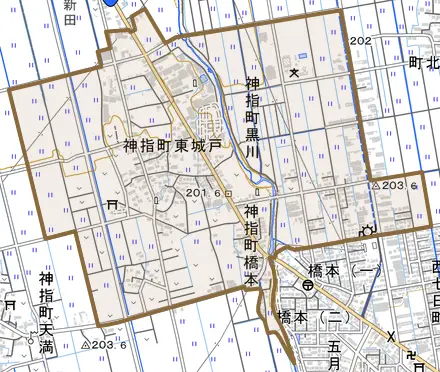 神指町大字黒川とその周辺の地図。町の範囲を重ねている