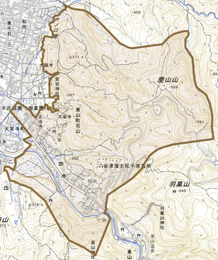 東山町大字石山とその周辺の地図。町の範囲を重ねている