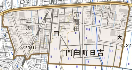 門田町大字日吉とその周辺の地図。町の範囲を重ねている