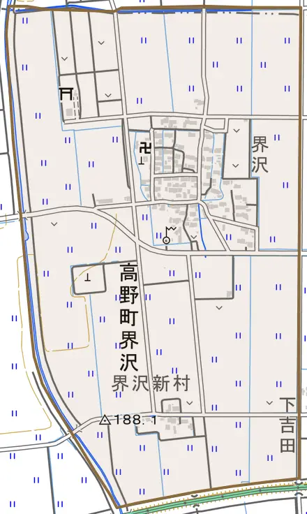 高野町大字界沢とその周辺の地図。町の範囲を重ねている