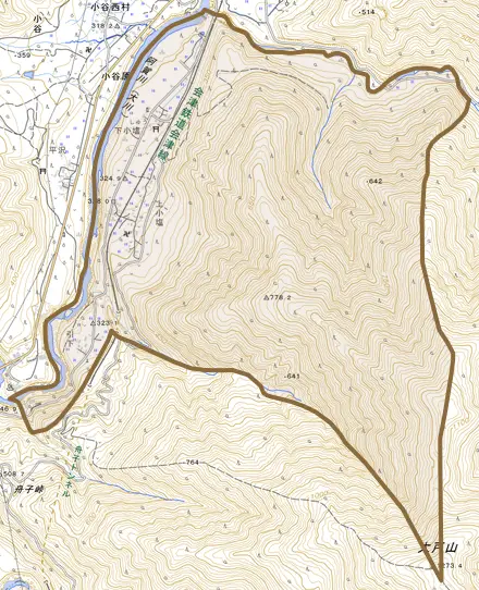 大戸町大字上小塩とその周辺の地図。町の範囲を重ねている