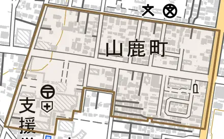 山鹿町とその周辺の地図。町の範囲を重ねている