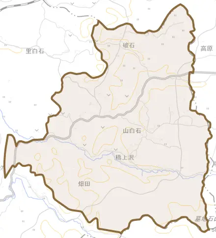 大字山白石とその周辺の地図。町の範囲を重ねている