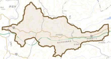 霊山町石田とその周辺の地図。町の範囲を重ねている