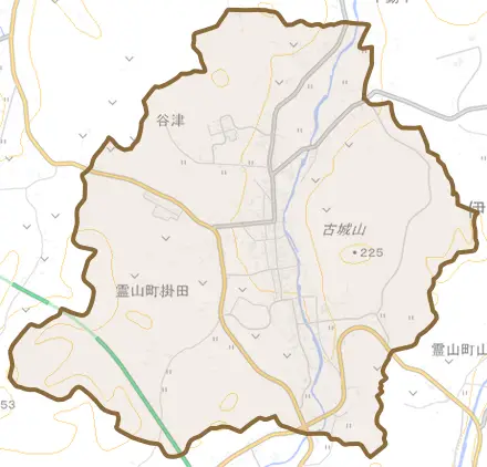 霊山町掛田とその周辺の地図。町の範囲を重ねている