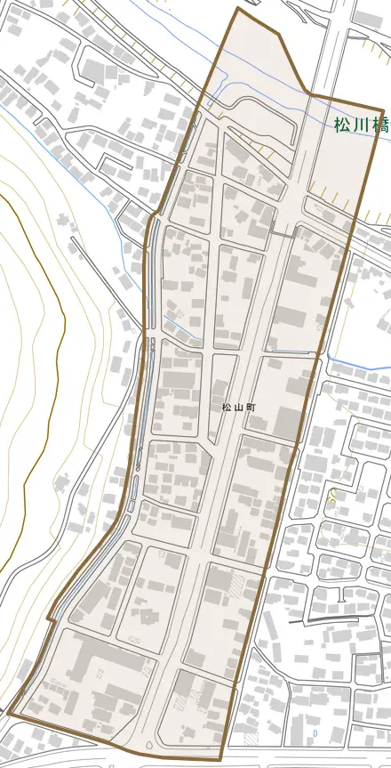 松山町とその周辺の地図。町の範囲を重ねている