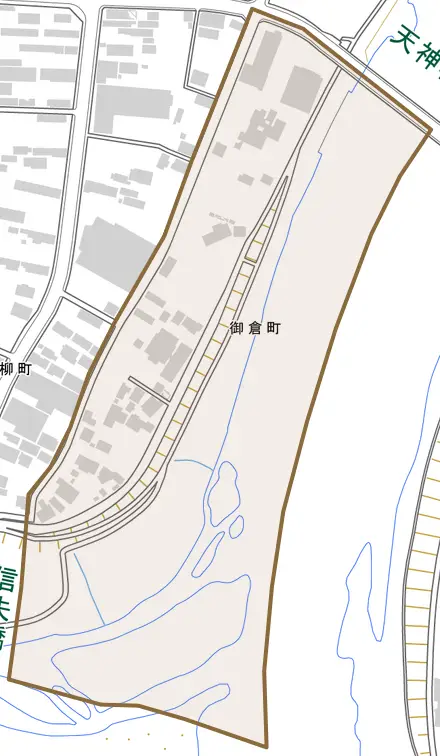 御倉町とその周辺の地図。町の範囲を重ねている