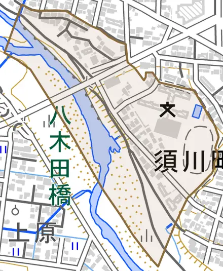 須川町とその周辺の地図。町の範囲を重ねている
