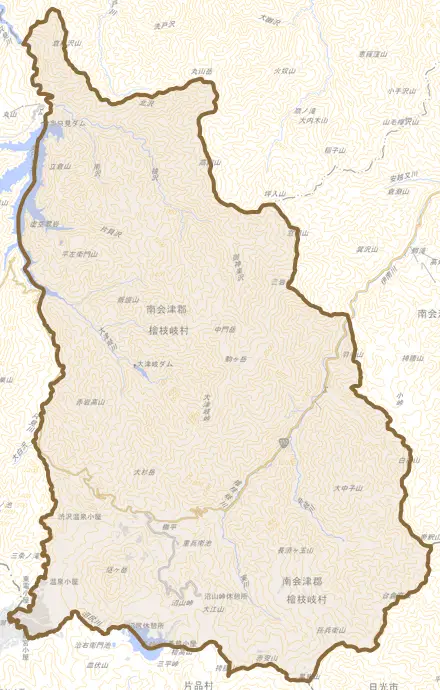 字居平とその周辺の地図。町の範囲を重ねている