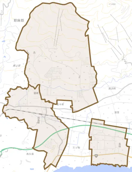 大字磐根とその周辺の地図。町の範囲を重ねている