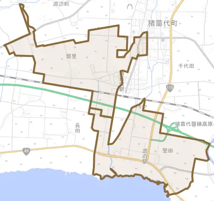 大字磐里とその周辺の地図。町の範囲を重ねている