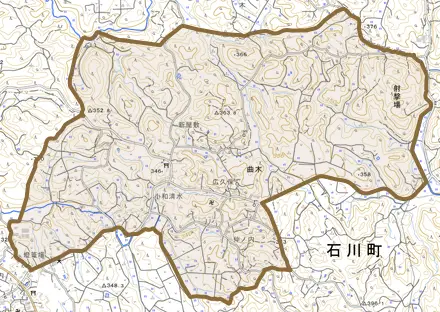 大字曲木とその周辺の地図。町の範囲を重ねている