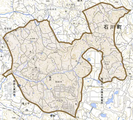 大字塩沢とその周辺の地図。町の範囲を重ねている