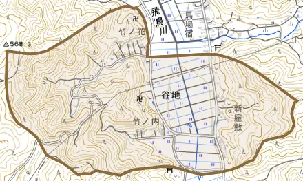 大字谷地とその周辺の地図。町の範囲を重ねている