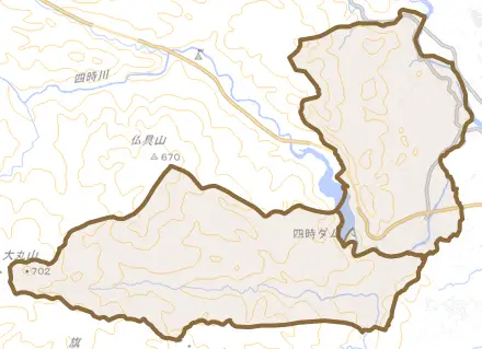 川部町とその周辺の地図。町の範囲を重ねている