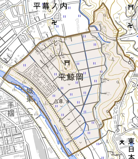 平鯨岡とその周辺の地図。町の範囲を重ねている