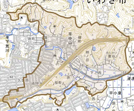 平中山とその周辺の地図。町の範囲を重ねている