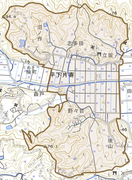 平下片寄とその周辺の地図。町の範囲を重ねている