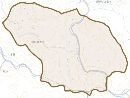 遠野町大平とその周辺の地図。町の範囲を重ねている