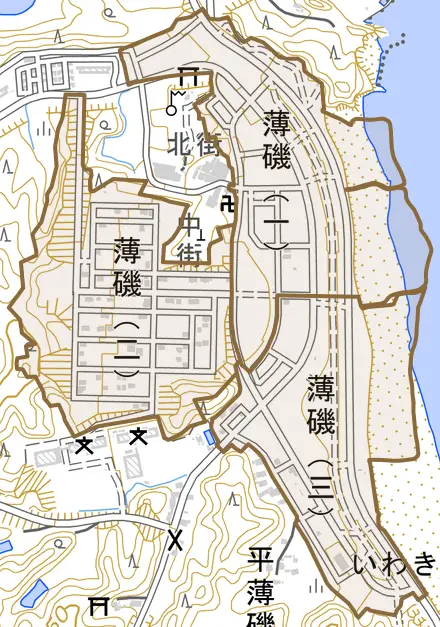 薄磯とその周辺の地図。町の範囲を重ねている