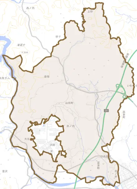 山田町とその周辺の地図。町の範囲を重ねている