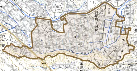 好間町下好間とその周辺の地図。町の範囲を重ねている