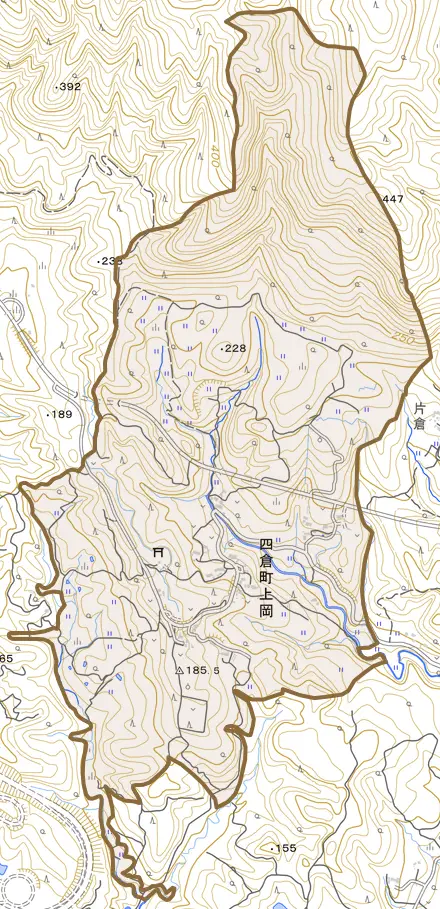 四倉町上岡とその周辺の地図。町の範囲を重ねている