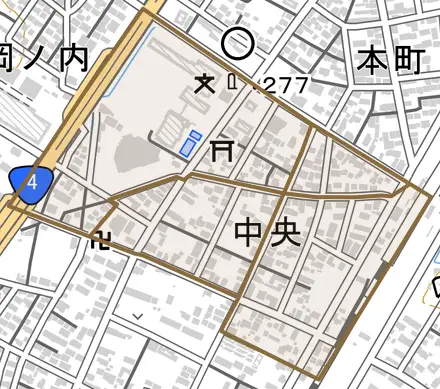 中央とその周辺の地図。町の範囲を重ねている