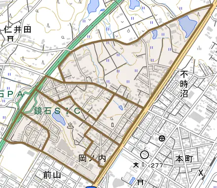 岡ノ内とその周辺の地図。町の範囲を重ねている