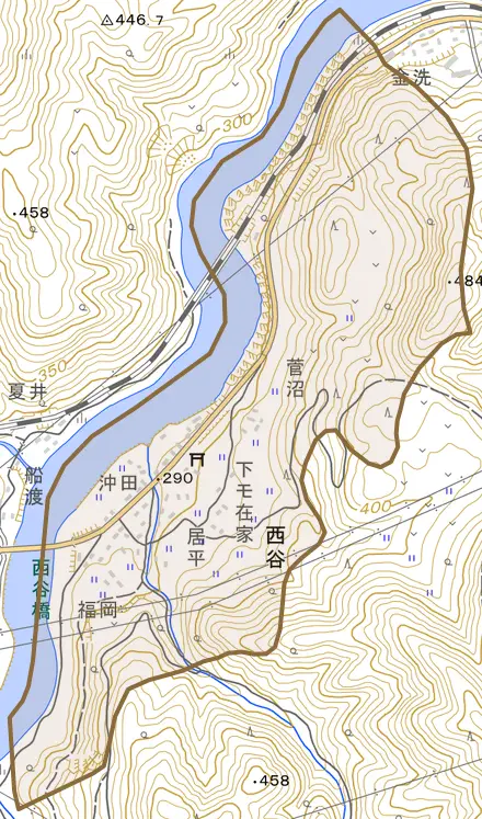 西谷とその周辺の地図。町の範囲を重ねている
