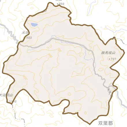 日山とその周辺の地図。町の範囲を重ねている