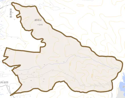 熊倉町雄国とその周辺の地図。町の範囲を重ねている