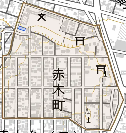 赤木町とその周辺の地図。町の範囲を重ねている