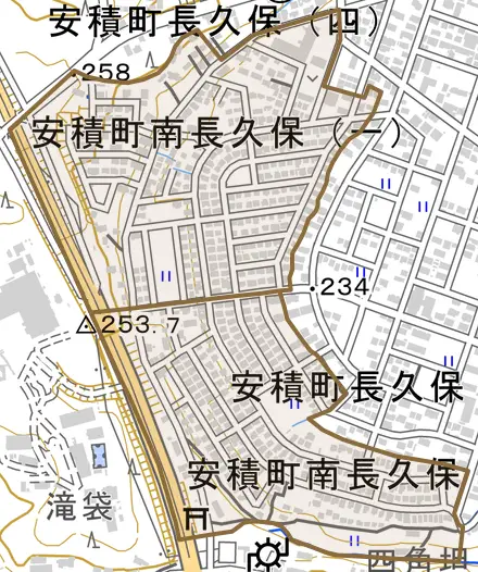 安積町南長久保とその周辺の地図。町の範囲を重ねている