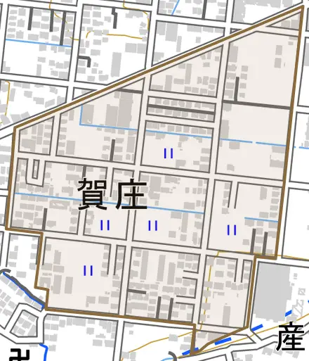 賀庄とその周辺の地図。町の範囲を重ねている
